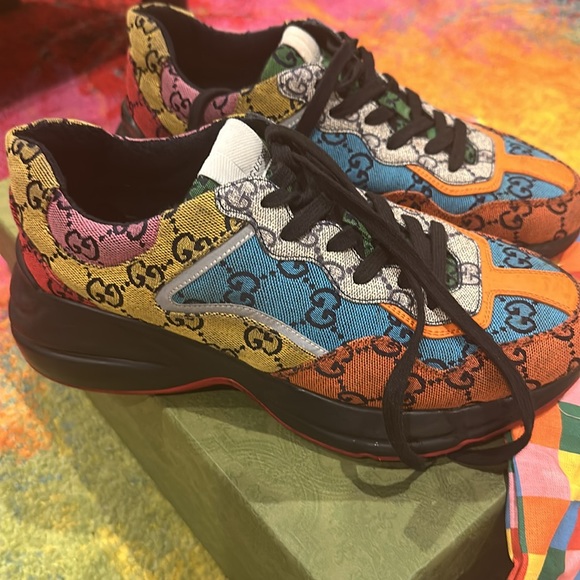 Gucci multi colored sneakers - Picture 2 of 2
